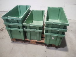 8 green bins